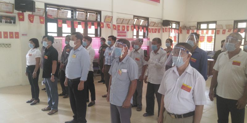 Cử tri xã Khánh Thượng, huyện Ba Vì hân hoan chào mừng ngày bầu cử đại biểu Quốc hội khóa XV và đại biểu HĐND các  cấp nhiệm kỳ 2021-2026