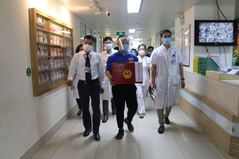 ... đến Khoa Phẫu thuật cột sống