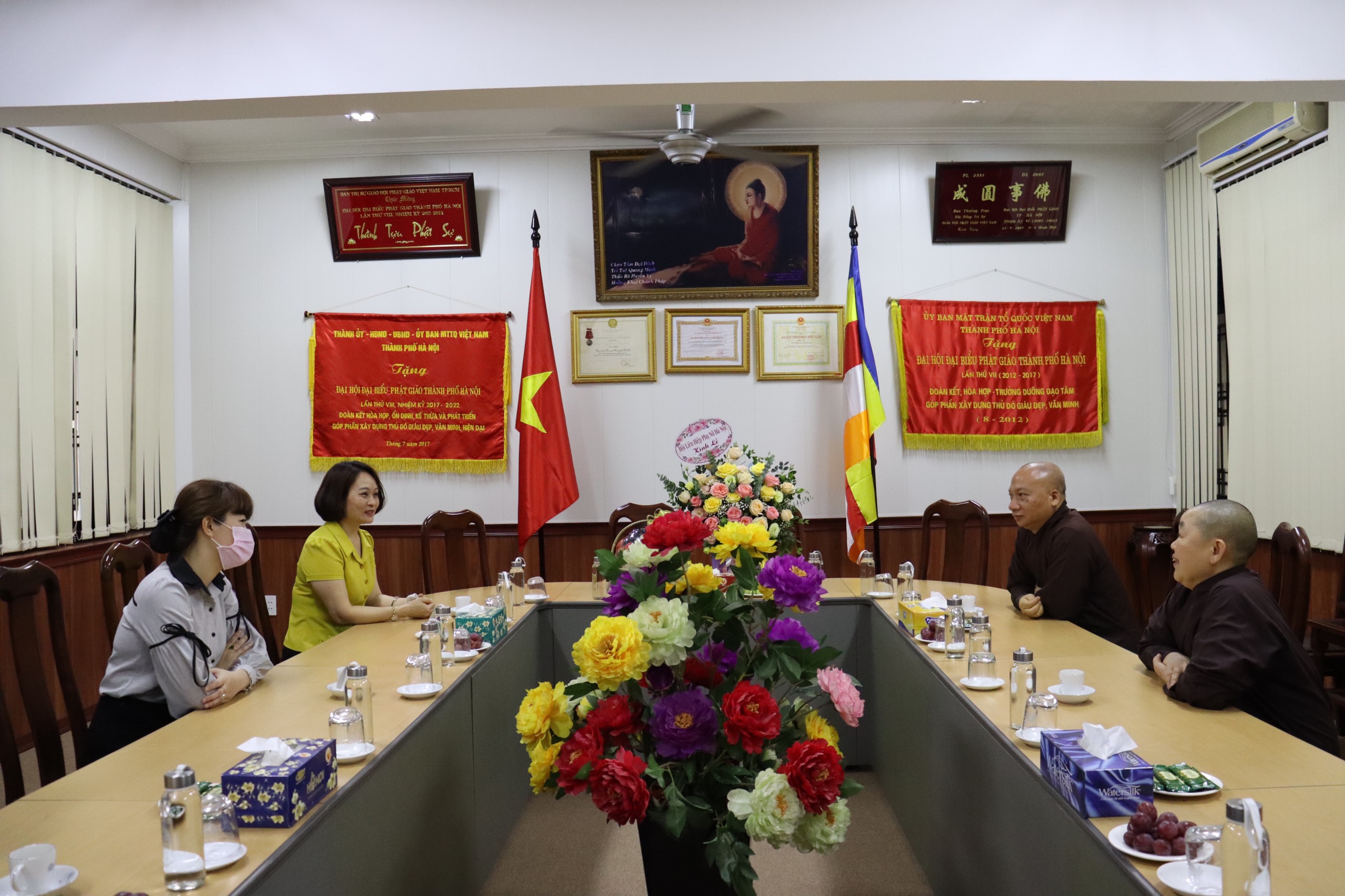 Hội LHPN Hà Nội chúc mừng Đại lễ Phật Đản 2021 - ảnh 3