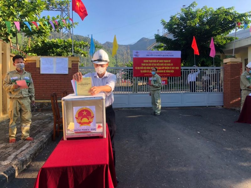 EVN đảm bảo cung cấp điện an toàn ổn định phục vụ bầu cử EVN đảm bảo cung cấp điện an toàn ổn định phục vụ bầu cử