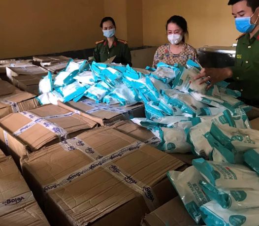 Số khẩu trang không rõ nguồn gốc xuất xứ bị công an quận Bắc Từ Liêm thu giữ