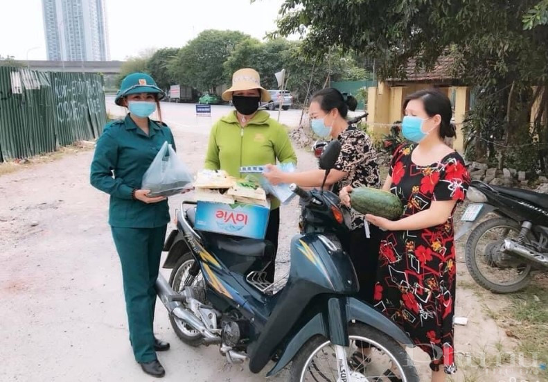 Phụ nữ Hoàng Mai góp sức chống dịch Covid-19 - ảnh 5