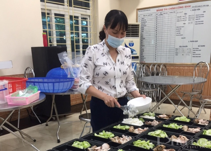 Phụ nữ Hoàng Mai góp sức chống dịch Covid-19 - ảnh 10