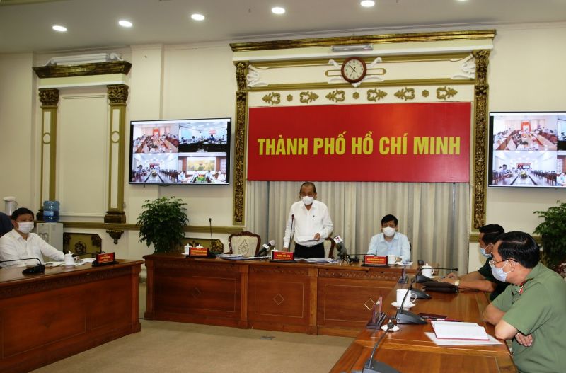 Phó Thủ tướng Thường trực Chính phủ Trương Hòa Bình họp với UBND TPHCM về công tác phòng, chống dịch bệnh COVID-19 trên địa bàn. Ảnh: VGP/Mạnh Hùng Phó Thủ tướng Thường trực Chính phủ Trương Hòa Bình họp với UBND TPHCM về công tác phòng, chống dịch bệnh COVID-19 trên địa bàn. Ảnh: VGP/Mạnh Hùng