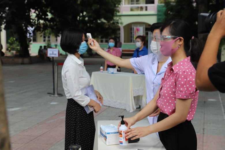 Trường THCS Thăng Long, quận Ba Đình: Diễn tập phòng, chống dịch Covid-19 phục vụ kỳ thi vào lớp 10 THPT - ảnh 2