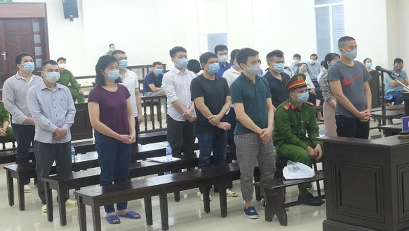 C&aacute;c bị c&aacute;o tại phi&ecirc;n to&agrave; sơ thẩm