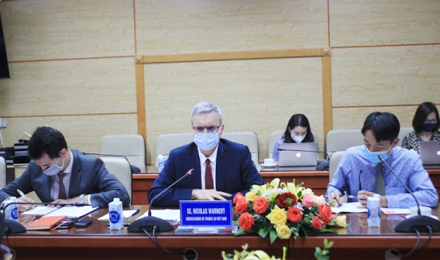 Ngài Nicolas Warnery, Đại sứ Pháp tại Việt Nam. Ngài Nicolas Warnery, Đại sứ Pháp tại Việt Nam.