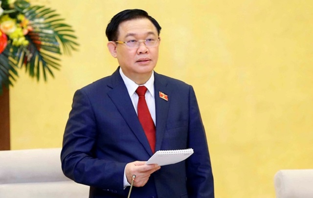 Chủ tịch Quốc hội Vương Đình Huệ phát biểu tại phiên họp thứ 7 Hội đồng bầu cử quốc gia. Chủ tịch Quốc hội Vương Đình Huệ phát biểu tại phiên họp thứ 7 Hội đồng bầu cử quốc gia.