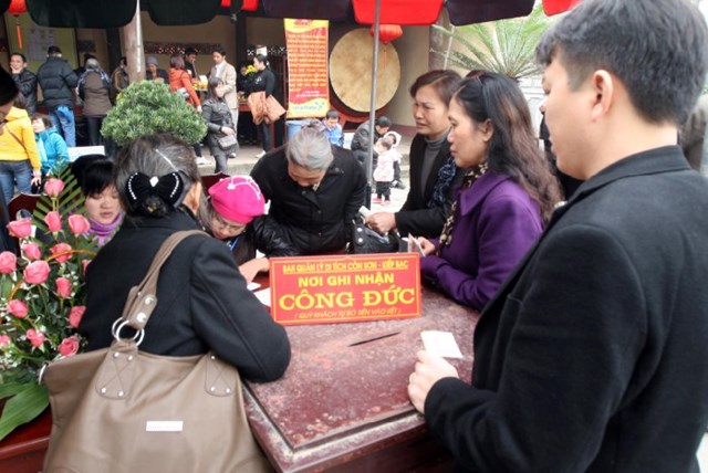 Nh&agrave; nước c&oacute; n&ecirc;n quản l&yacute; v&agrave; quyết định việc sử dụng &ldquo;tiền c&ocirc;ng đức&rdquo; hay kh&ocirc;ng đang l&agrave; vấn đề thu h&uacute;t sự quan t&acirc;m của dư luận x&atilde; hội. Ảnh minh họa