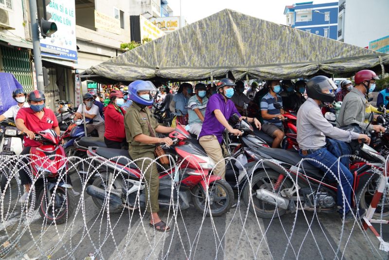 Sở Y tế TP.HCM đề xuất gia hạn thêm 2 tuần áp dụng Chỉ thị 15 trên phạm vi toàn thành phố Sở Y tế TP.HCM đề xuất gia hạn thêm 2 tuần áp dụng Chỉ thị 15 trên phạm vi toàn thành phố
