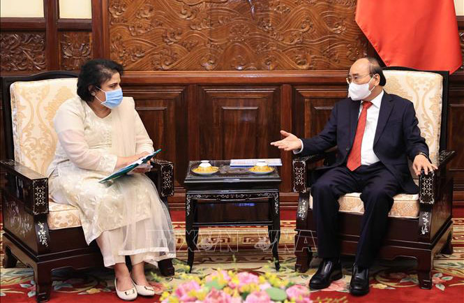 Chủ tịch nước Nguyễn Xu&acirc;n Ph&uacute;c tiếp Đại sứ Pakistan Samina Mehtab. Ảnh: Thống Nhất - TTXVN