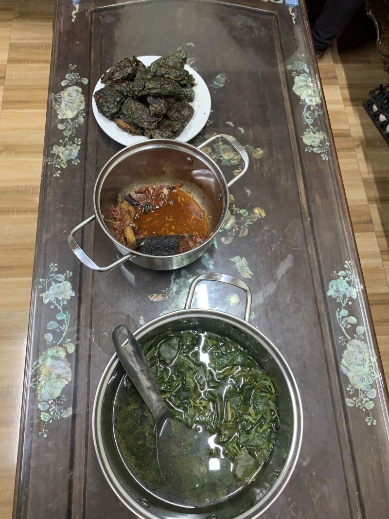 Bữa cơm đạm bạc của gia đình bà Hoa