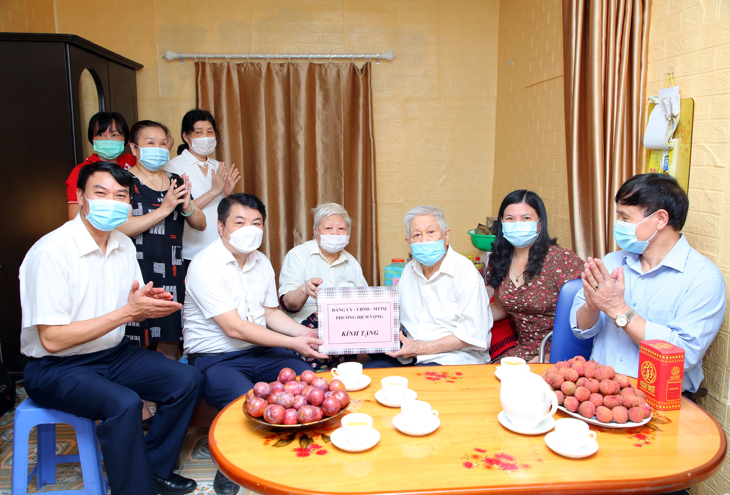 Buổi nghiệm thu Mái ấm tình thương nhận được sự quan tâm, có mặt của đông đảo lãnh đạo ban, ngành, đoàn thể quận Cầu Giấy và phường Dịch Vọng