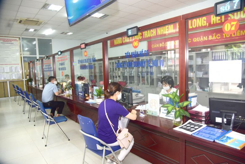 Giải quyết thủ tục hành chính cho người dân tại bộ phận “một cửa” quận Bắc Từ Liêm Giải quyết thủ tục hành chính cho người dân tại bộ phận “một cửa” quận Bắc Từ Liêm