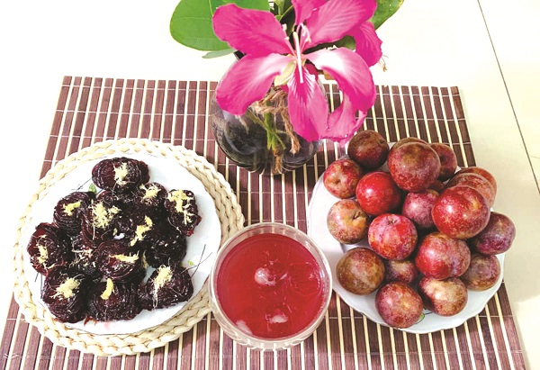 Siro v&agrave; mứt mận