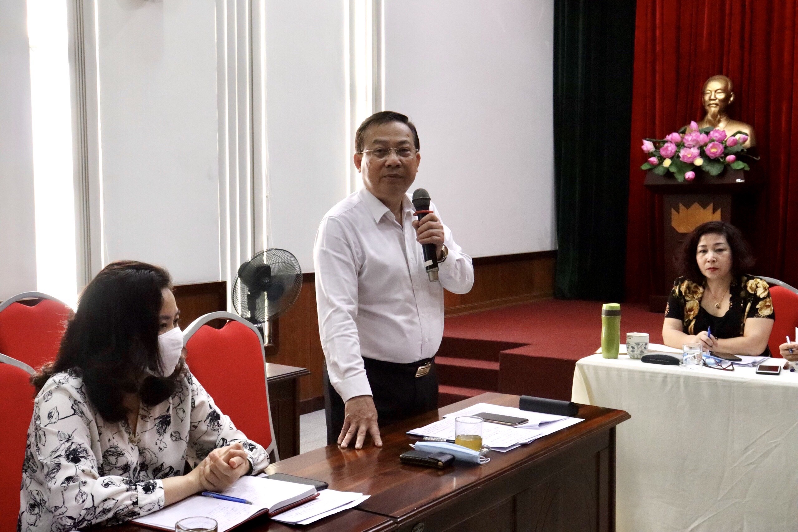 Phó Trưởng ban Dân vận Thành ủy Trịnh Huy Thành phát biểu chỉ đạo Hội nghị