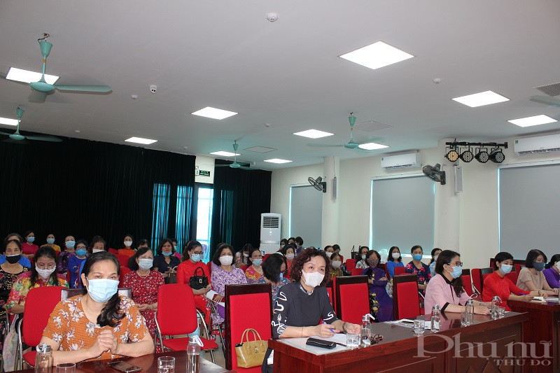 Các đại biểu tham dự hội nghị