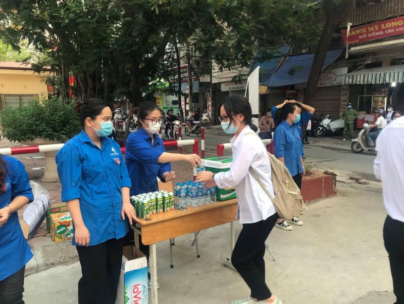 Hà Nội: Gần 2.800 tình nguyện viên tình nguyện tham gia “tiếp sức kỳ thi tốt nghiệp”THPT - ảnh 7