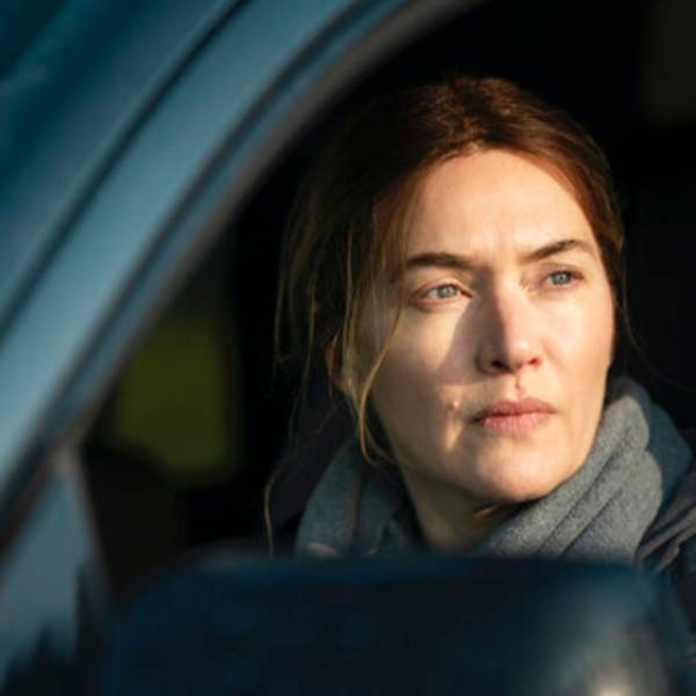 Một phân cảnh của Kate Winslet trong phim “Mare of Easttown”. Một phân cảnh của Kate Winslet trong phim “Mare of Easttown”.