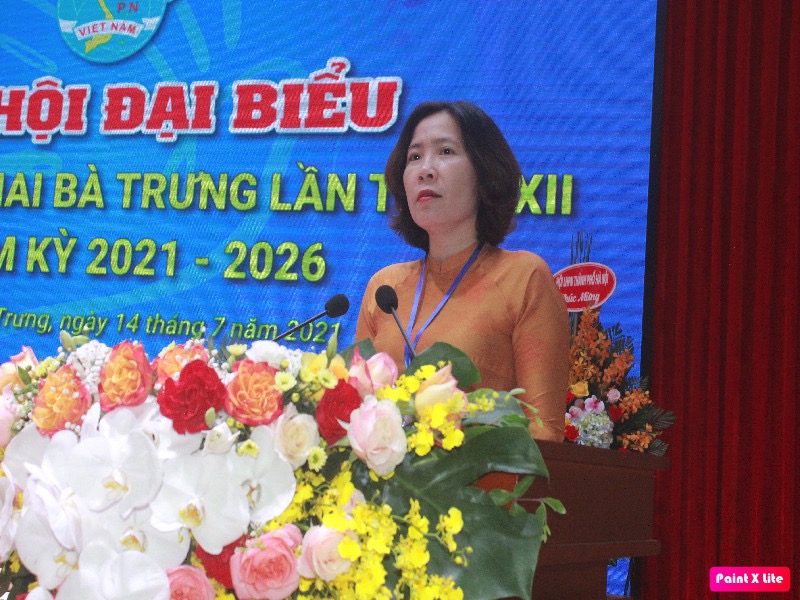 ồng ch&iacute; L&ecirc; Kim Anh- Ủy vi&ecirc;n Đo&agrave;n chủ tịch Trung ương Hội LHPN Việt Nam, Th&agrave;nh ủy vi&ecirc;n - Chủ tịch Hội LHPN TP H&agrave; Nội ph&aacute;t biểu chỉ đạo tại Đại hội