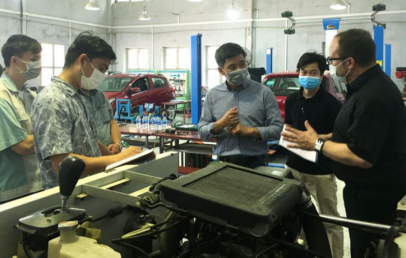 Người LĐ được hỗ trợ đ&agrave;o tạo tại lại kỹ năng nghề nghiệp, n&acirc;ng cao tay nghề, th&iacute;ch ứng với c&ocirc;ng việc, duy tr&igrave; việc l&agrave;m