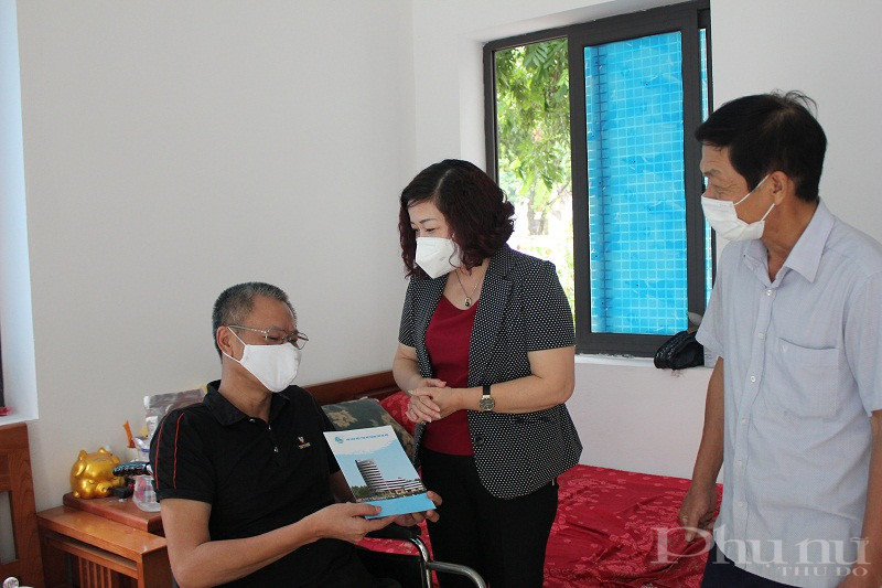 Đồng chí Lê Thị Thiên Hương - Phó Chủ tịch Hội LHPN Hà Nội