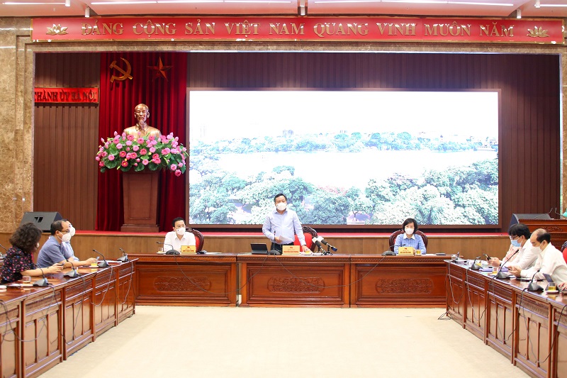 Thành uỷ, UBND TP Hà Nội đã tổ chức buổi họp thông tin về các giải pháp phòng chống dịch Covid-19 của TP