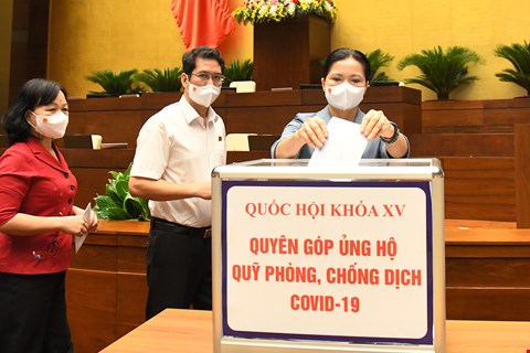 Các đại biểu Quốc hội ủng hộ Quỹ phòng chống dịch Covid-19 Các đại biểu Quốc hội ủng hộ Quỹ phòng chống dịch Covid-19