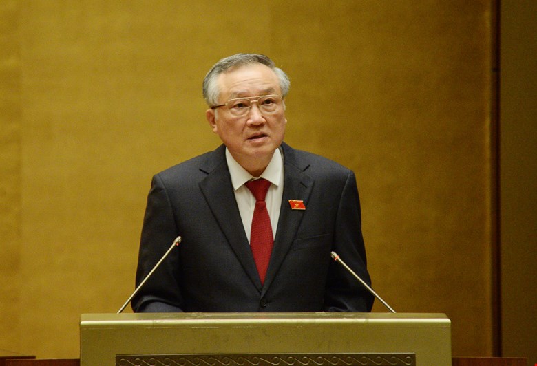 Chánh án Tòa án nhân dân tối cao Nguyễn Hòa Bình phát biểu