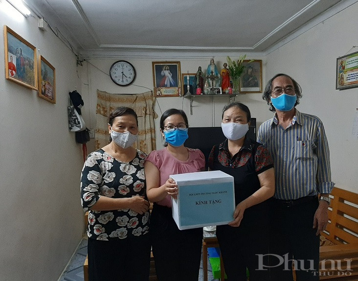 Dưới sự lãnh đạo của Quận ủy, sự phối hợp tạo điều kiện của HĐND – UBND – UBMTTQ Quận, các cấp Hội phụ nữ Quận Ba Đình đã có nhiều việc làm thiết thực động viên, chăm lo, giúp đỡ các gia đình có công với cách mạng