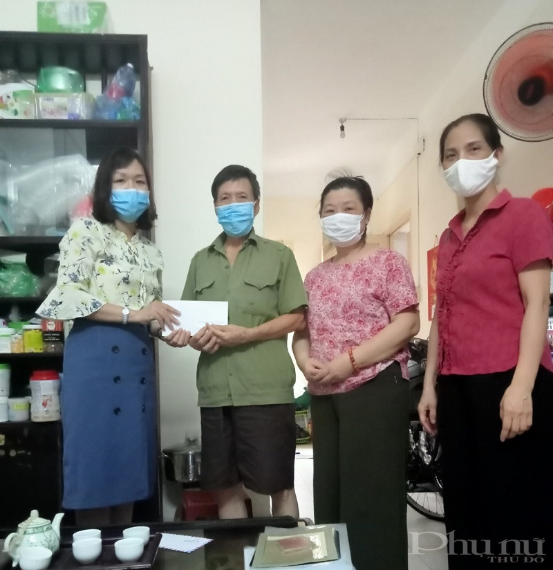 Các hoạt động trong phong trào đền ơn đáp nghĩa của các cấp Hội PN trong toàn quận thời gian qua đã tập hợp, thu hút mọi nguồn lực, nhằm xã hội hóa các hoạt động  từ thiện, chăm lo các gia đình chính sách, người có công trên địa bàn