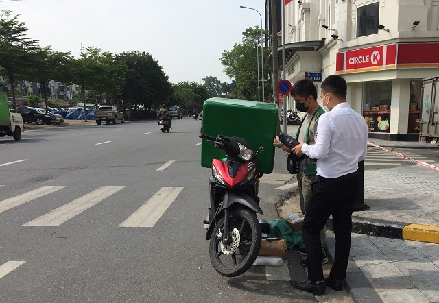 Shipper c&aacute;c s&agrave;n thương mại điện tử vẫn hoạt động trong m&ugrave;a dịch