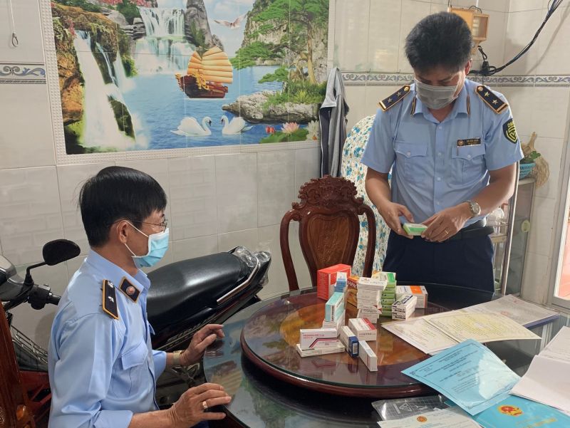 Kiểm tra các loại thực phẩm bảo vệ sức khỏe với công dụng "hỗ trợ điều trị Covid-19" - ảnh 1