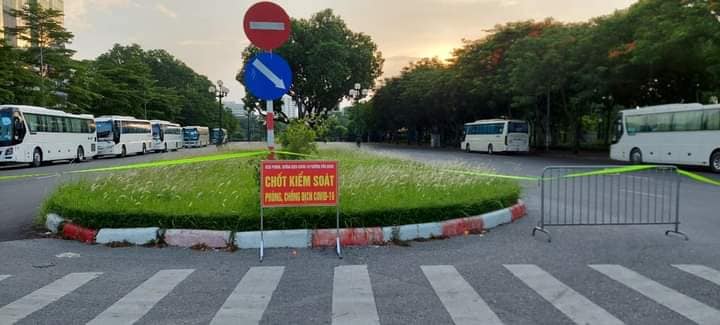 Người dân đã hạn chế ra đường