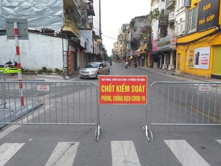 Người dân đã hạn chế ra đường