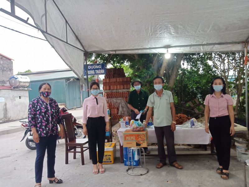 Không chỉ ra  Không chỉ ra