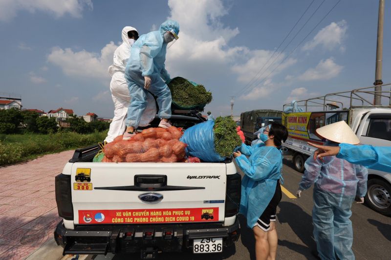 Hội LHPN tỉnh Bắc Giang ủng hộ nông sản giúp phụ nữ Hà Nội phòng chống dịch - ảnh 3