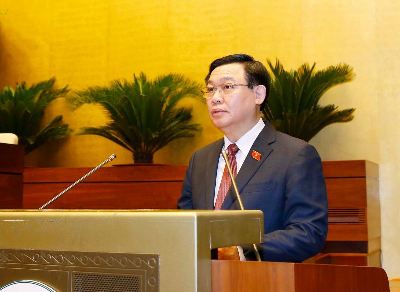 Với tinh thần linh hoạt trong điều hành kỳ họp, Chủ tịch Quốc hội Vương Đình Huệ liên tục triệu tập họp khẩn với các cơ quan chức năng để bàn các giải pháp tháo gỡ khó khăn trong công tác phòng, chống dịch. Với tinh thần linh hoạt trong điều hành kỳ họp, Chủ tịch Quốc hội Vương Đình Huệ liên tục triệu tập họp khẩn với các cơ quan chức năng để bàn các giải pháp tháo gỡ khó khăn trong công tác phòng, chống dịch.