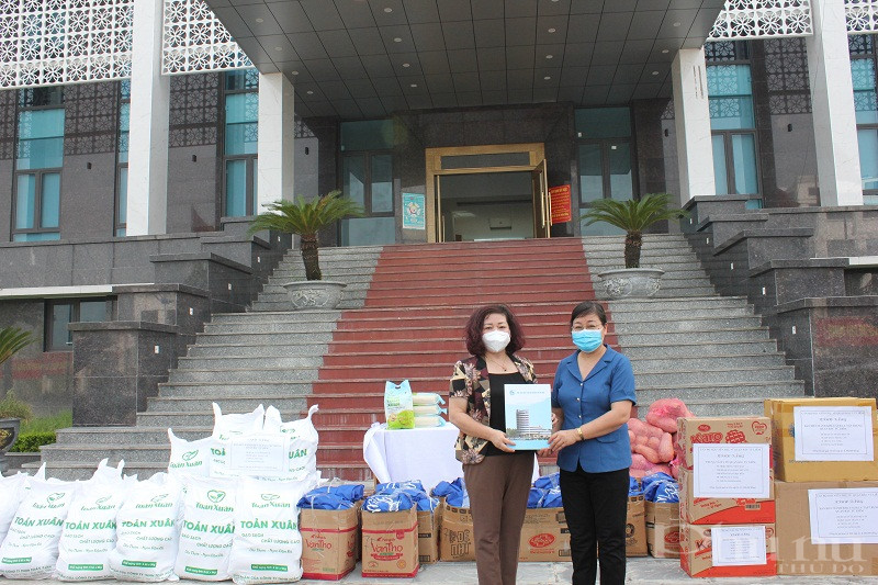 Hội LHPN Hà Nội: Trao tặng 152 suất quà cho phụ nữ khó khăn tại quận Bắc Từ Liêm - ảnh 4