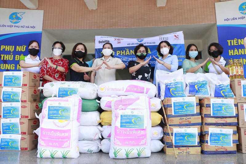 Những suất quà được các đơn vị đồng hành gửi tới Hội LHPN Hà Nội để trao tặng nữ lao động tự do, phụ nữ dễ bị tổn thương do dịch Covid-19 Những suất quà được các đơn vị đồng hành gửi tới Hội LHPN Hà Nội để trao tặng nữ lao động tự do, phụ nữ dễ bị tổn thương do dịch Covid-19
