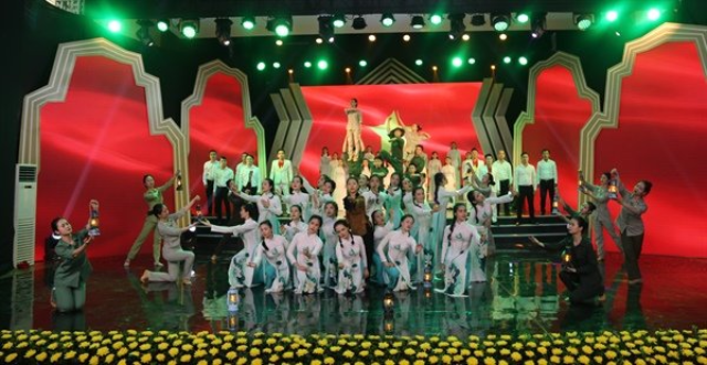 Chương trình nghệ thuật “Những ngôi sao bất tử” đã phát sóng trên VTV2 nhân kỷ niệm Ngày Thương binh - Liệt sĩ 27/7. Chương trình nghệ thuật “Những ngôi sao bất tử” đã phát sóng trên VTV2 nhân kỷ niệm Ngày Thương binh - Liệt sĩ 27/7.