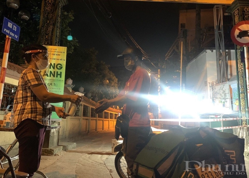 Hội LHPN quận Hoàng Mai với chương trình "Rau sạch 0 đồng - Ai cần cứ lấy, mỗi người 1 bó" - ảnh 12