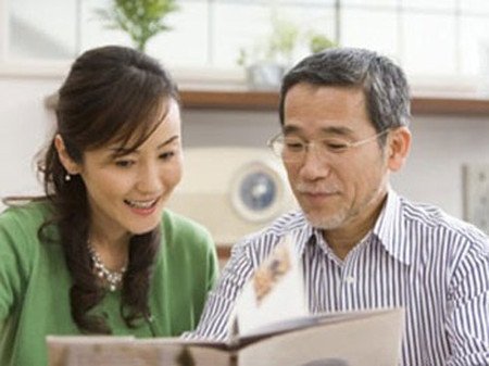 Bí quyết hạnh phúc dành cho hôn nhân lệch tuổi - ảnh 2