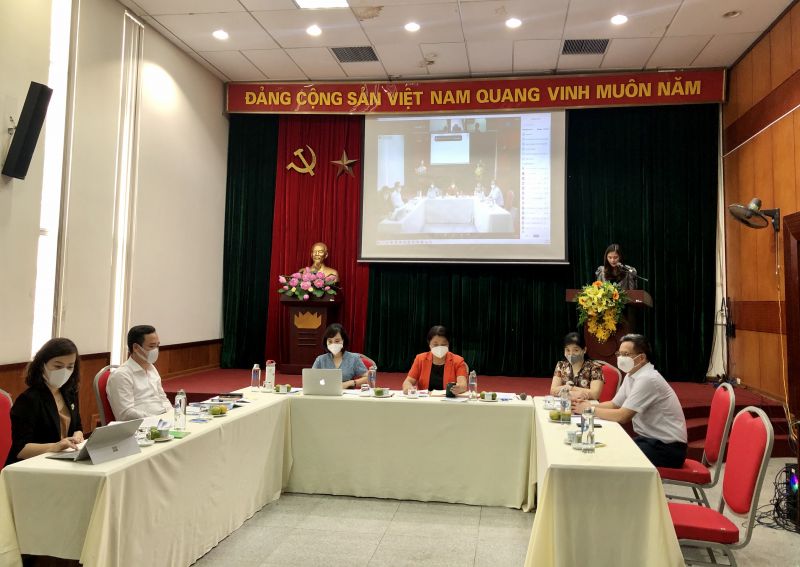 Toàn cảnh buổi tọa đàm tại điểm cầu Hội LHPN Hà Nội Toàn cảnh buổi tọa đàm tại điểm cầu Hội LHPN Hà Nội