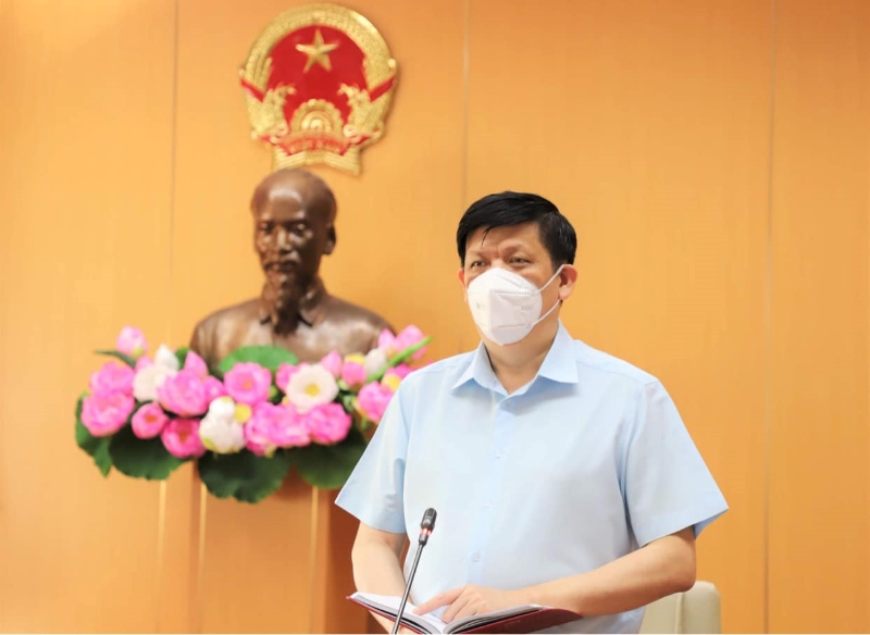 Bộ trưởng Bộ Y tế Nguyễn Thanh Long phát biểu tại cuộc họp.