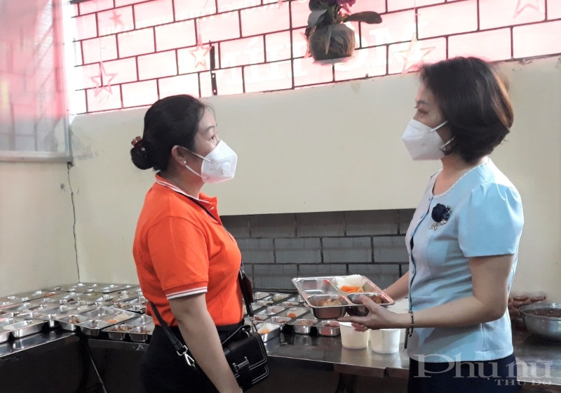 Trong sáng 16/8, đồng chí Phạm Thị Thanh Hương - Phó Chủ tịch Hội LHPN Hà Nội cũng đã tới thăm mô hình  Trong sáng 16/8, đồng chí Phạm Thị Thanh Hương - Phó Chủ tịch Hội LHPN Hà Nội cũng đã tới thăm mô hình