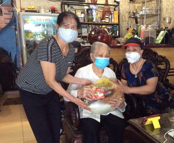 Hội LHPN quận Đống Đa: Triển khai chương trình "Gian hàng 0 đồng" với 1.000 phần quà hỗ trợ người dân trong mùa đại dịch - ảnh 6