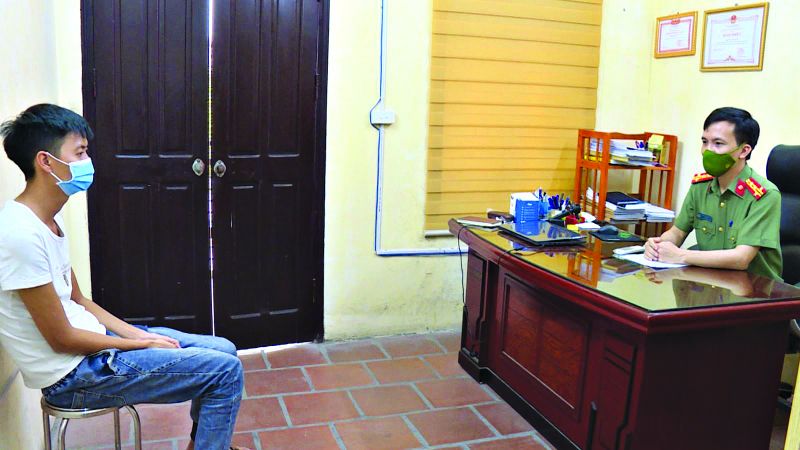 Sử dụng “giấy thông hành” giả có thể bị xử lý hình sự - ảnh 1