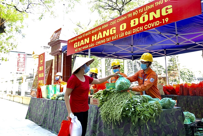 'Gian hàng 0 đồng' nhằm giúp đỡ những người có hoàn cảnh khó khăn, người ngoại tỉnh đang ở trọ trên địa bàn phường Ngọc Hà và phường Đội Cấn (quận Ba Đình, TP Hà Nội).'Gian hàng 0 đồng' nhằm giúp đỡ những người có hoàn cảnh khó khăn, người ngoại tỉnh đang ở trọ trên địa bàn phường Ngọc Hà và phường Đội Cấn (quận Ba Đình, TP Hà Nội).