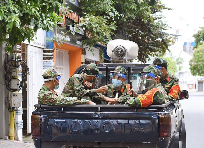Từ ngày 23/8 đến 15/9, người dân sẽ bắt gặp hình ảnh các chiến sĩ quân đội cùng tham gia chống dịch tại TP Hồ Chí Minh.
